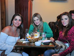 O trio de amigas Ana Beatriz Albuquerque, Carolina Garcia e Luciana Burnett
