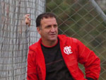 O tcnico Cuca comandou o ltimo treino do Flamengo antes do jogo decisivo contra o Inter, pelas quartas-de-final da Copa do Brasil