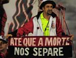 Torcida do Flamengo tambm aparece no estdio
