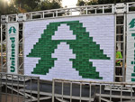 Painel da Unimed com recados para os maratonistas