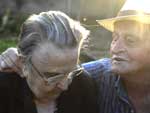 Fortunato Gadotti  um eterno apaixonado pela Dona Adlia, 91 anos, que mesmo doente ainda atrai o olhar galanteador e o toque cuidadoso do marido
