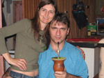 Nesta foto eu Volmir Mocelin e minha esposa Lenir tomando um chimaro na casa de meus pais em Severiano de Almeida RS. E claro escutando a Radio Rural AM de Porto Alegre RS