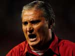 Tcnico Tite orienta jogadores