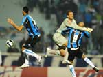 Em um jogo repleto de bolas areas, os encontres foram inevitveis