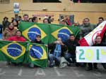 Torcedores brasileiros marcaram presena no Estdio Centenrio em Montevidu