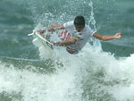 Rud Carvalho dividiu o terceiro lugar no pdio da segunda etapa do SuperSurf 2009 com outro baiano, Wilson Nora