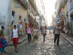 &quot;No deixe de ir ao Pelourinho, seus tambores contagiam a tudo e a todos&quot;