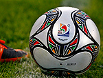 A bola oficial da Copa das Confederaes, que os jogadores treinam todos os dias.