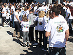 As mil camisetas colocadas  venda se esgotaram na sexta-feira