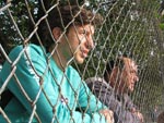 O capito Tcheco aproveitou para acompanhar a partida no gramado suplementar