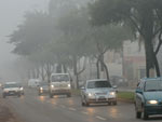 Neblina cobriu Chapec, no Oeste, na manh desta quarta-feira