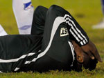 Sandro Silva inconformado no final da partida