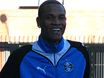 O zagueiro William Thiego pode ganhar mais chances no time titular. Mas deve ficar no banco nesta sbado.