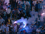 Torcida azzurra festa a festa na Ressacada com a primeira vitria do Ava