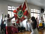 Curso de mestre-sala e porta-bandeira promovido pelo projeto &quot;Samba no P e na Alma&quot;.