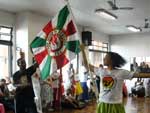 Curso de mestre-sala e porta-bandeira promovido pelo projeto &quot;Samba no P e na Alma&quot;.