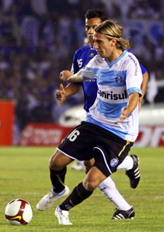 Emanuel Pinheiro, AP