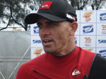 Kelly Slater venceu o pernambuco Bernardo Pigmeu pela repescagem e segue vivo na quarta etapa do APS Wolrd Tour