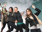 O frio no tirou a empolgao das gatas que foram prestigiar o Hang Loose SC