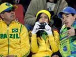 Brasil e Estados Unidos disputam o ttulo de 2009. A Seleo j venceu duas vezes, enquanto os americanos nenhuma. Torcedores brasileiros nas arquibancadas.