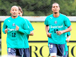 Os titulares treinaram no gramado suplementar do Estdio Olmpico