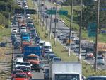 Greve provocou grande congestionamento na Via Expressa, principal acesso  Ilha, no sentido continente-ilha