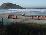 Dia ensolarado e ondas com at� dois metros na s�rie no 3� round do Hang Loose SC Pro, na Praia da Vila, em Imbituba.