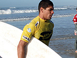 O brasileiro Heitor Alves perde para o norte-americano Damien Hobgood, que surfou duas ondas boas e avan�ou para as oitavas de final.