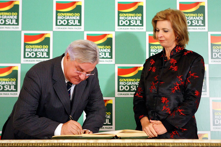 Espero que o ditado Dize-me com quem andas... não se aplique. Espero que o ditado Dize-me com quem andas... não se aplique.
