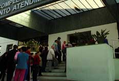 Fila chegou a se formar na cal&ccedil;ada da Rua Marechal Floriano - Juan Barbosa