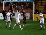 Paulo Rink comemora gol do Santos com Axel