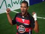 Djalminha comemora gol do Flamengo