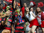Jogadores do Flamengo comemoram o ttulo do Brasileiro de Showbol