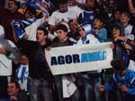 Torcida avaiana acredita e leva faixa &quot;AgorAvai&quot;