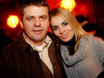 O casal Fabiano Benderovicz e Fernanda Oliveira aproveitou a noite de House Music da Estao Gramado