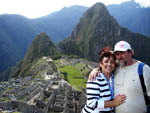 Tnia e Ademar Dagnoni, de Gaspar, em Machu Picchu (Peru) - Maio de 2009