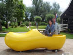 S�nia e Vilson Brey, de Blumenau, em Zaanse Schans (Holanda) - Julho de 2008