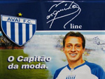 Marquinhos foi homenageado pelo clube e tem uma linha de roupas exclusiva com o seu nome