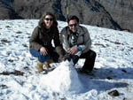 Michela Zimmermann Scharamm, de Blumenau, e Rafael Benecke, de Timb�, em Valle Nevado (Chile) - Junho de 2009