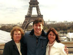 Ivone, Fernando e Relindes Scharf, de Blumenau, em Paris (Fran�a) - dezembro de 2006