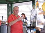 Antes de abrir o empreendimento Valter j foi garom