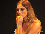 Luana inicia maratona de cinco apresentaes em Porto ALegre