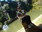 Eu em um passeio em Gramado com os amigos Foto no Lago Negro
