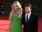 O verde luminoso de Tracy Pollan, mulher de Michael J. Fox, no encontrou similar na cerimnia do Emmy, embora outros verdes tambm tivessem aparecido no tapete vermelho