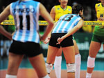 Defesa argentina tentou, mas no conseguiu conter o saque de Dani Lins que aplicou quatro pontos de cara