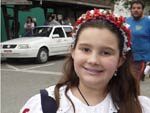 Leitores do Santa.com.br mostram em fotos como foi o primeiro desfile da Oktoberfest. Nesta quarta-feira tem mais, s 19h30min.