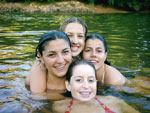 Curtindo um banho de rio, no rio Jaguari