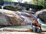 Eu e minha esposa Flvia na cachoeira Paraso em Pelotas
