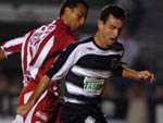 Com a 10 do Figueirense no jogo contra o Nutico no Brasileiro de 2007