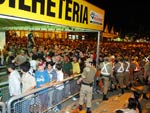 Tumulto na bilheteria no sbado dia 10